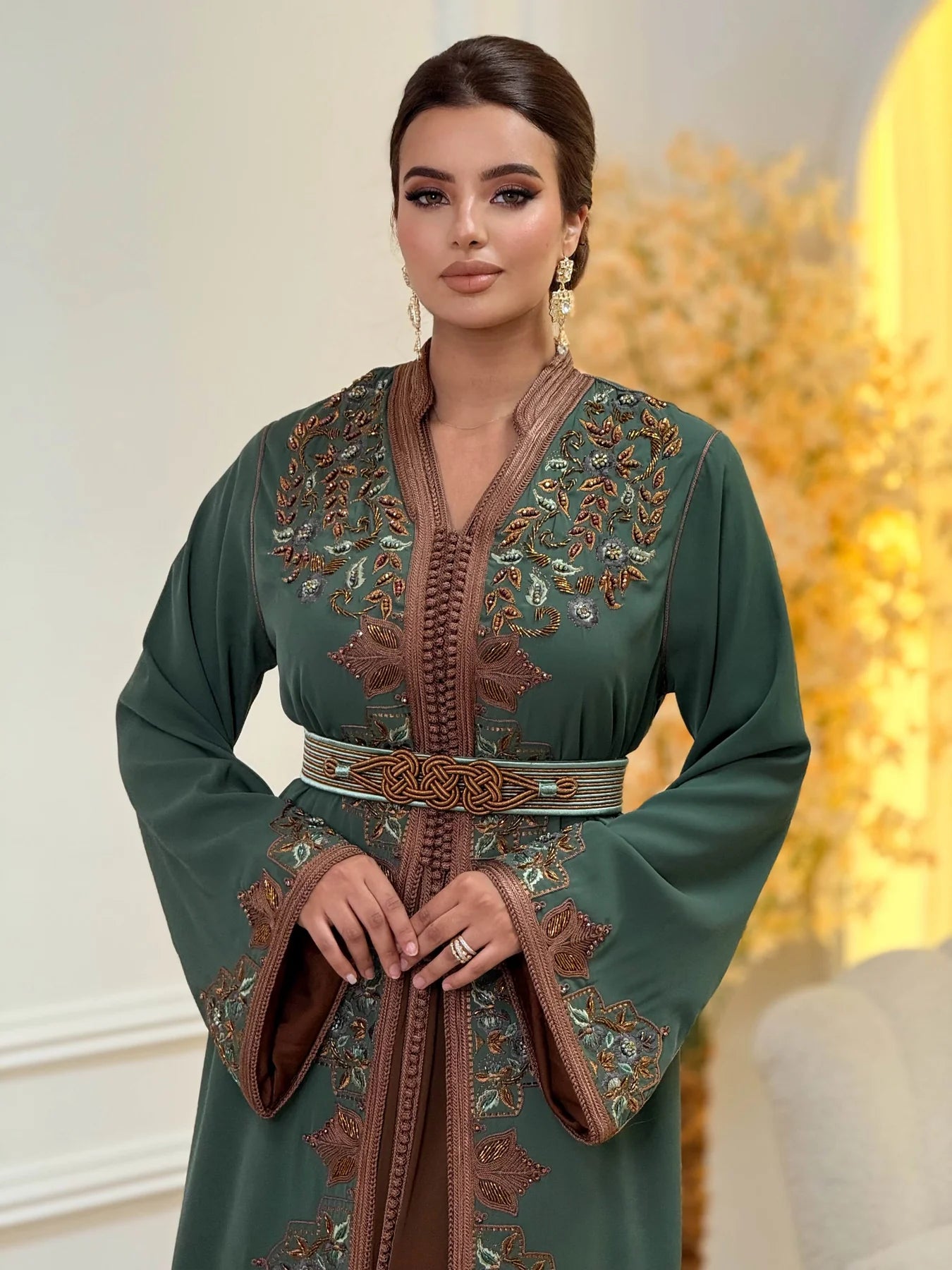 تكشيطة كلثوم خضراء – فستان مغربي احتفالي من قطعتين – صورة المنتج 4