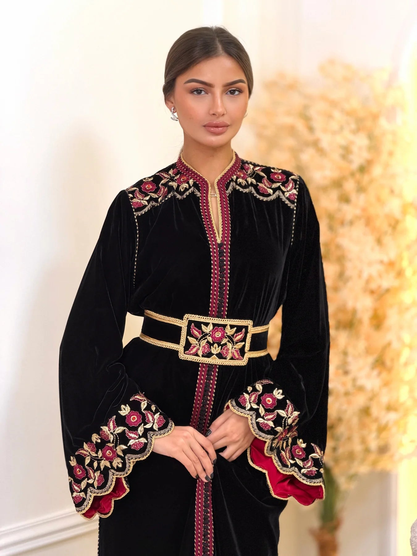 قفطان لمياء أسود – قفطان مغربي مصنوع يدويًا – صورة المنتج 6