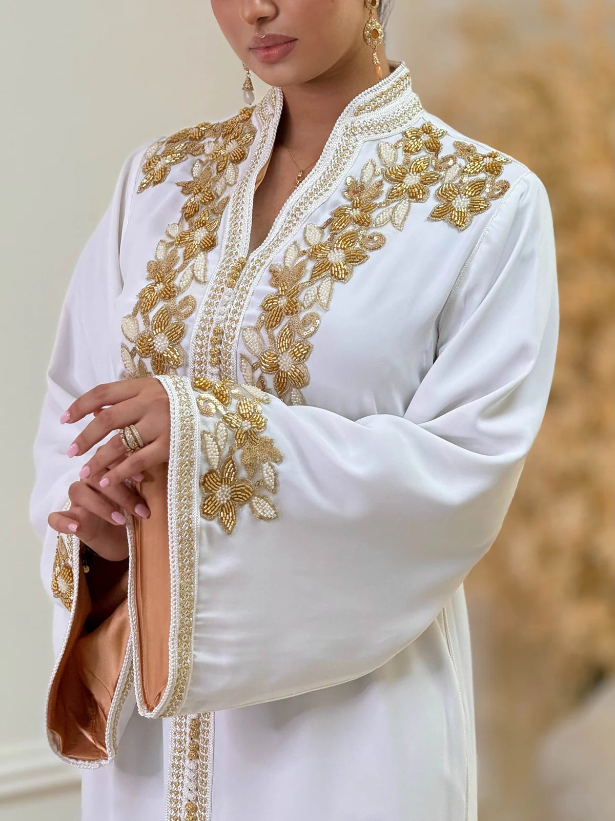 قفطان رحاب أبيض – قفطان مغربي مصنوع يدويًا – صورة المنتج 5