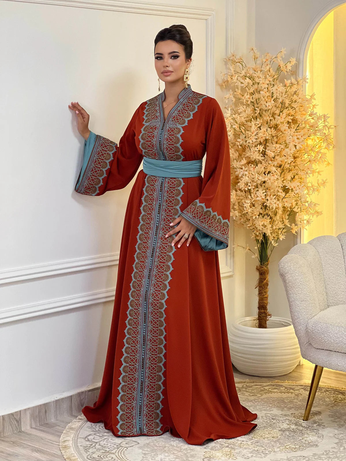 قفطان راوية أحمر – قفطان مغربي مصنوع يدويًا – صورة المنتج 3