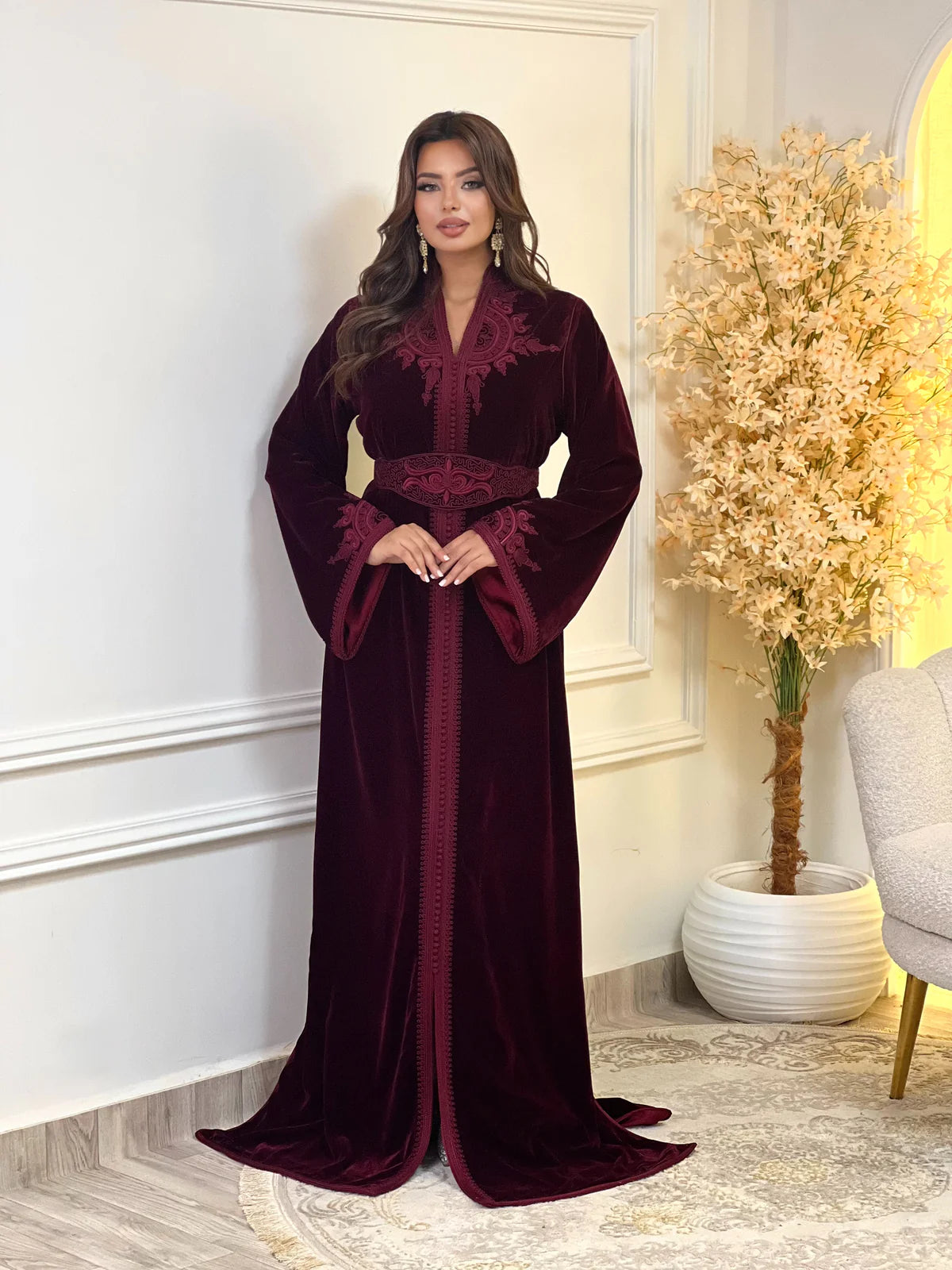 قفطان إنصاف عنابي – قفطان مغربي مصنوع يدويًا – صورة المنتج 5