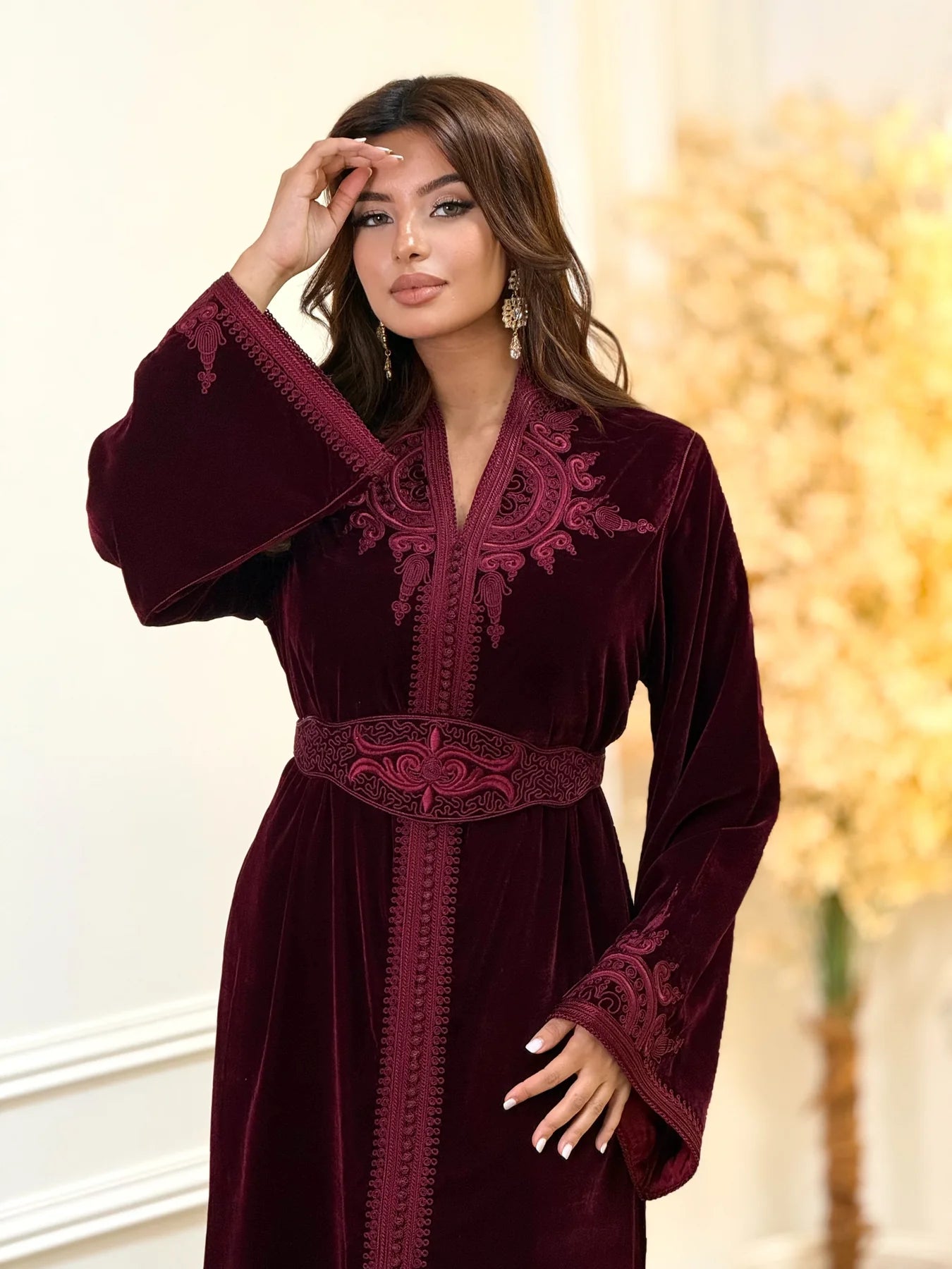قفطان إنصاف عنابي – قفطان مغربي مصنوع يدويًا – صورة المنتج 7