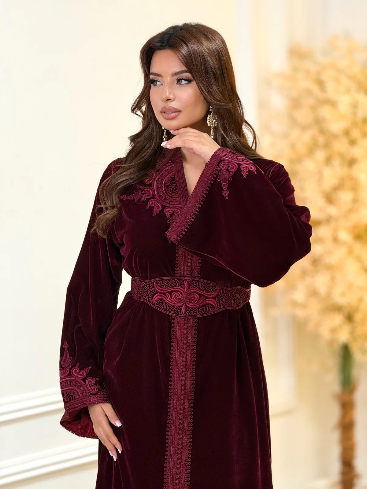 قفطان إنصاف عنابي – قفطان مغربي مصنوع يدويًا – صورة المنتج 8