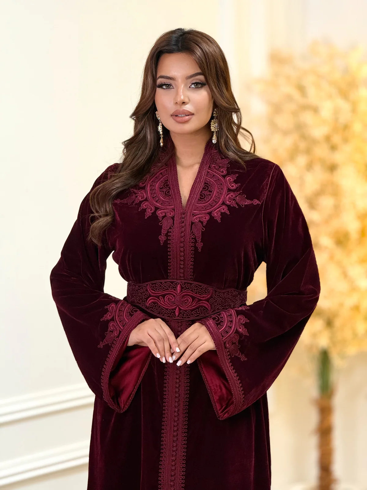 قفطان إنصاف عنابي – قفطان مغربي مصنوع يدويًا – صورة المنتج 9